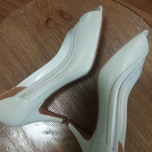 Evan Picone lite gray peep toe heels size 8 - Picture 14 of 15